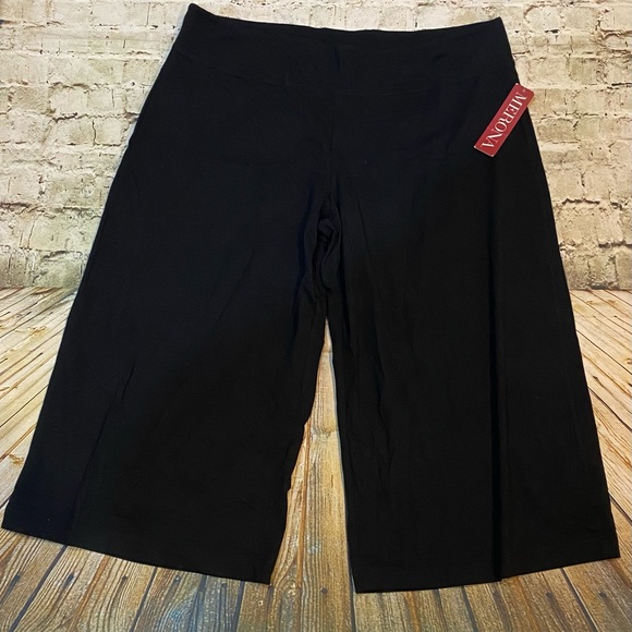 Merona Pants - Medina Large Black Wide leg Capri